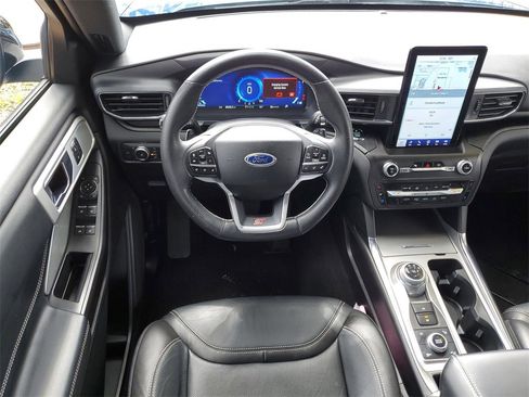 Used 2020 Ford Explorer ST w/ ST Street Pack image 16