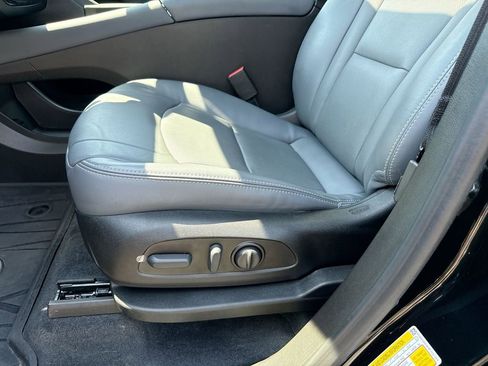 Certified 2023 Buick Enclave Essence w/ Experience Buick Package image 11