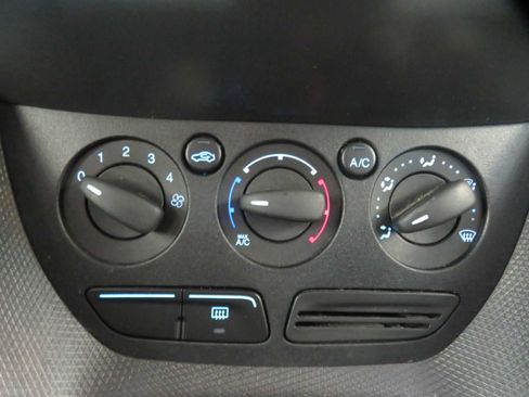 Used 2016 Ford Transit Connect XL image 34