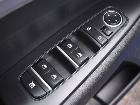 Used 2024 Kia Forte LXS w/ LXS Technology Package image 17