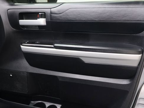 Used 2020 Toyota Tundra Limited w/ Limited Premium Package image 12