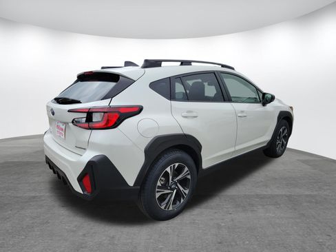 Used 2025 Subaru Crosstrek 2.0i Premium AWD/4WD image 5