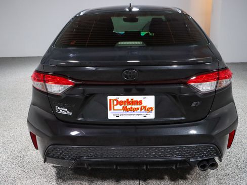 Used 2022 Toyota Corolla SE FWD image 8