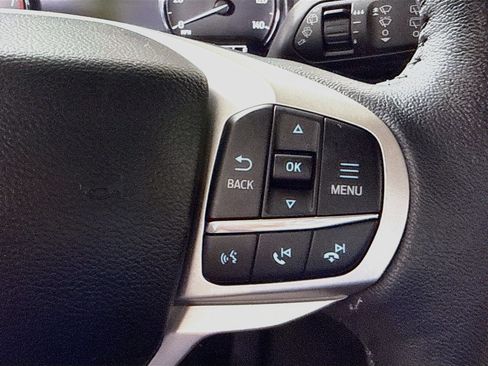 Used 2024 Ford Explorer XLT w/ Equipment Group 202A RWD image 15
