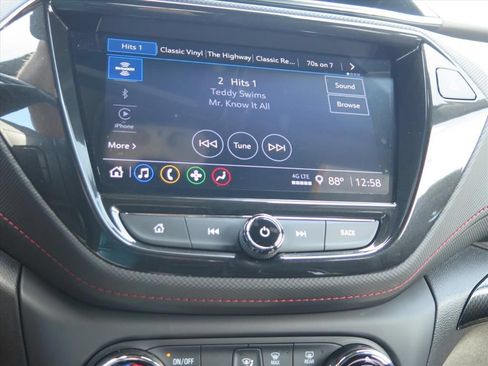 Used 2023 Chevrolet TrailBlazer RS w/ Convenience Package FWD image 12