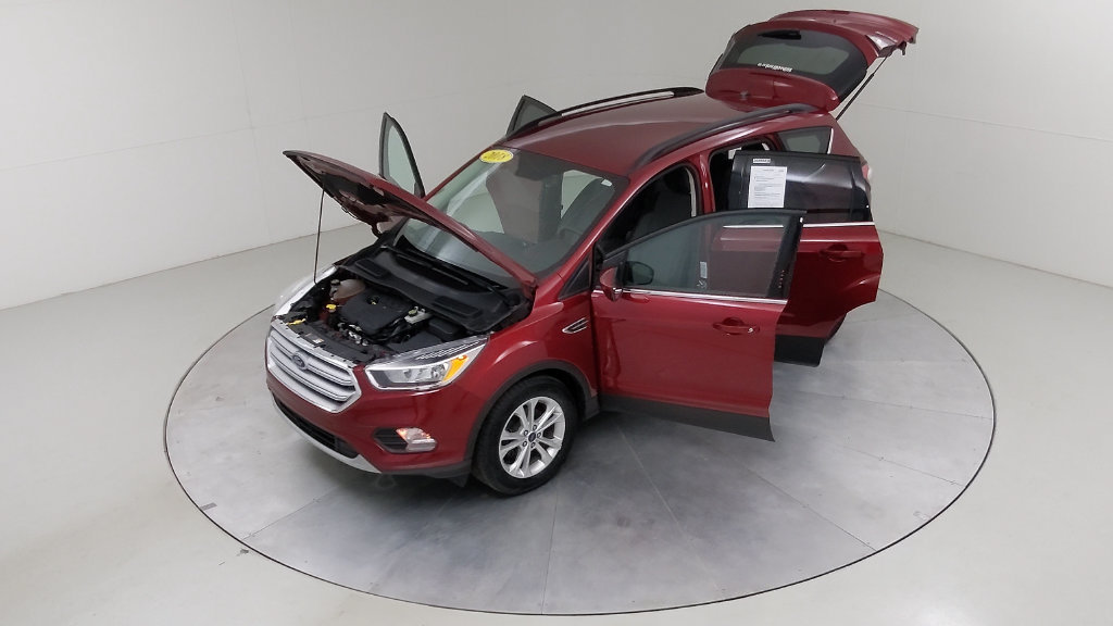 Certified 2018 Ford Escape SE FWD image 52