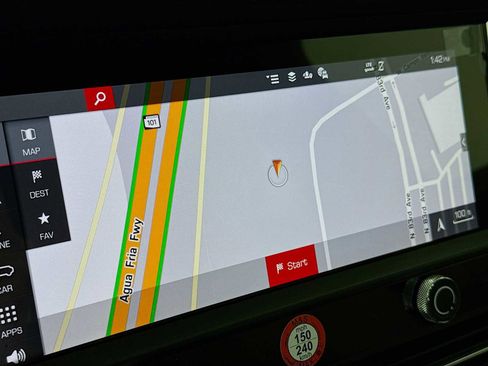 New 2026 Porsche Macan image 19