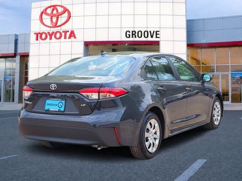 Used 2025 Toyota Corolla LE FWD image 6