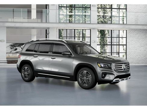 Used 2026 Mercedes-Benz GLB 250 image 11
