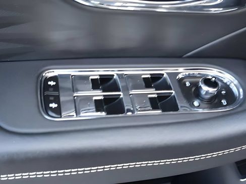 Used 2020 Bentley Flying Spur W12 AWD/4WD image 13