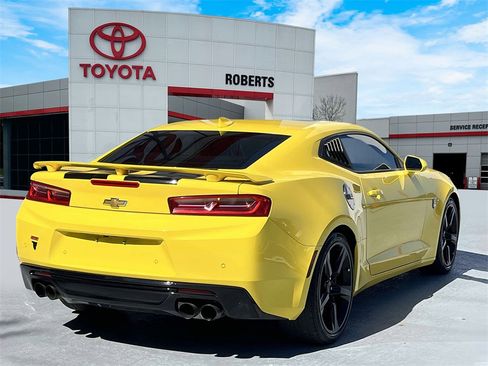 Used 2016 Chevrolet Camaro SS image 7