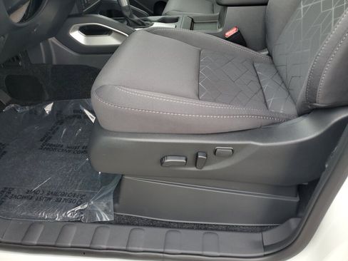 New 2026 Nissan Frontier SV w/ SV Convenience Package RWD image 14