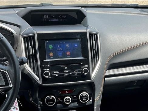 Used 2023 Subaru Crosstrek 2.0i Premium image 6