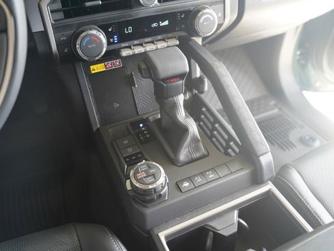 Used 2026 Toyota 4Runner TRD Off-Road Premium w/ Tow Technology Package AWD/4WD image 23