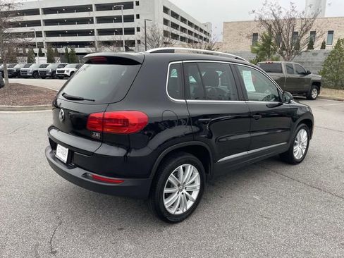 Used 2016 Volkswagen Tiguan SE image 3