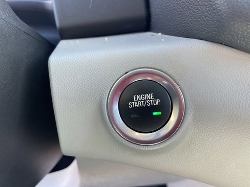 Used 2024 GMC Terrain SLT image 26