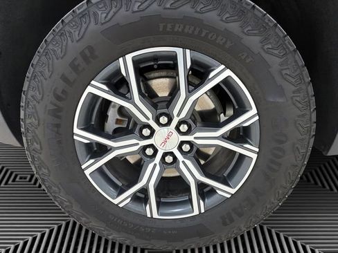 Certified 2024 GMC Acadia AT4 w/ Super Cruise Package image 9