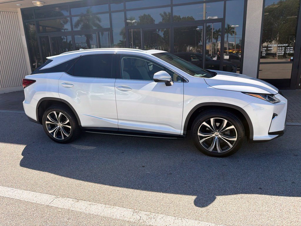 Used 2017 Lexus RX 350 FWD w/ Premium Package image 3