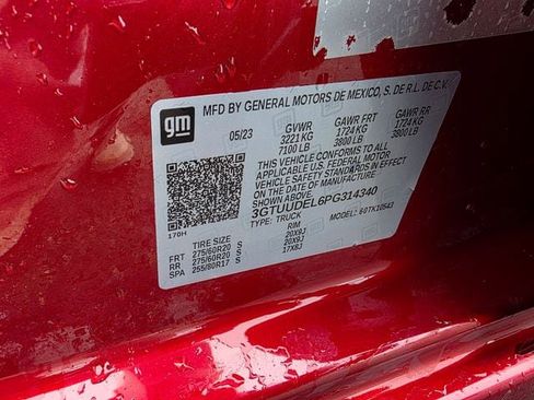 Used 2023 GMC Sierra 1500 SLT image 28