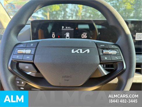 Used 2025 Kia K4 FWD image 22