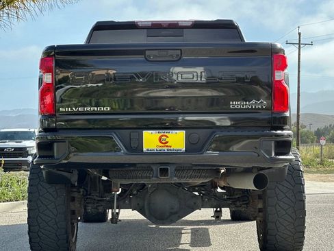 Used 2023 Chevrolet Silverado 2500 High Country AWD/4WD image 4