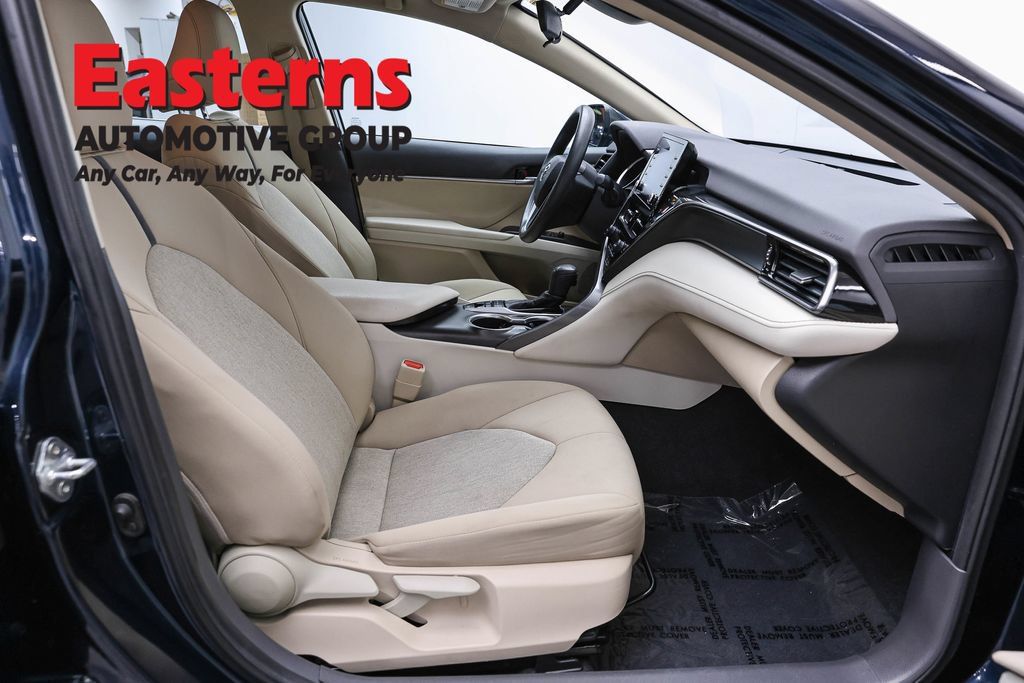 Used 2021 Toyota Camry LE FWD image 25