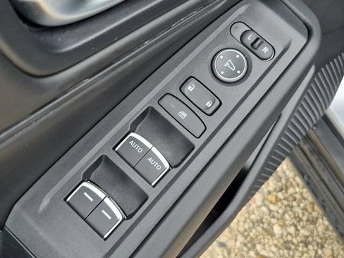 Used 2025 Honda Accord SE image 13