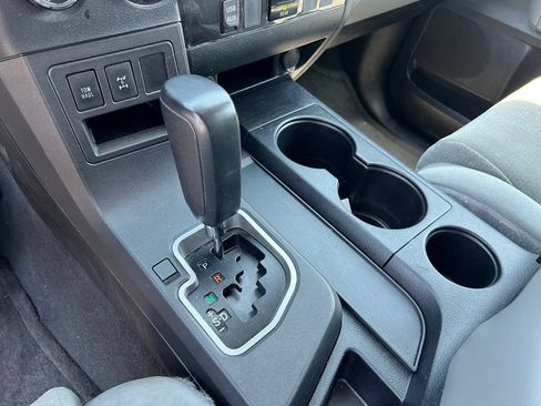 Used 2019 Toyota Sequoia SR5 AWD/4WD image 35