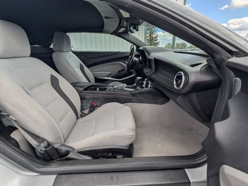 Used 2023 Chevrolet Camaro LT RWD image 36