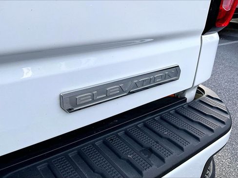 Used 2022 GMC Sierra 1500 Elevation image 8