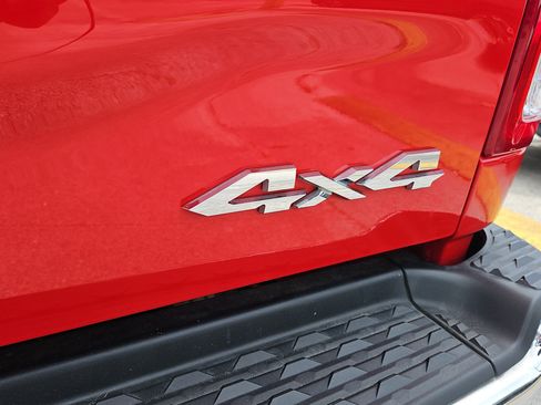 Used 2024 RAM 2500 Big Horn w/ Bed Utility Group image 8