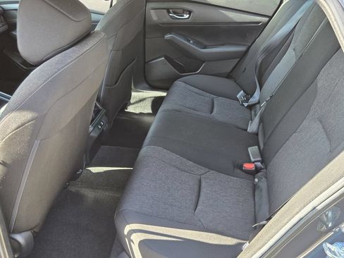 Certified 2025 Honda Accord LX image 11