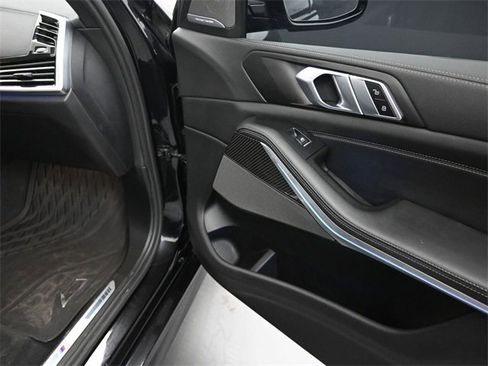 Used 2023 BMW X5 M50i w/ Executive Package image 26