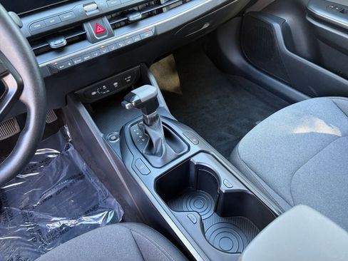 Used 2025 Kia K4 LXS image 35