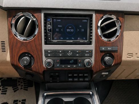 Used 2012 Ford F250 Lariat w/ Lariat Interior Pkg AWD/4WD image 18