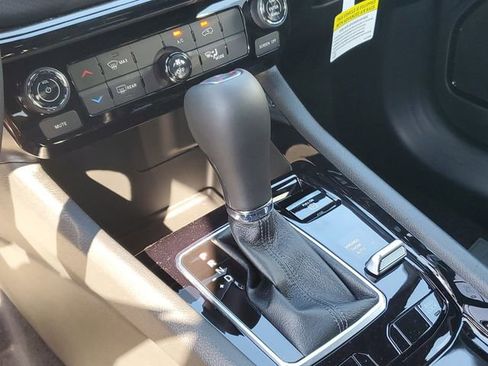 New 2026 Jeep Compass Latitude image 12