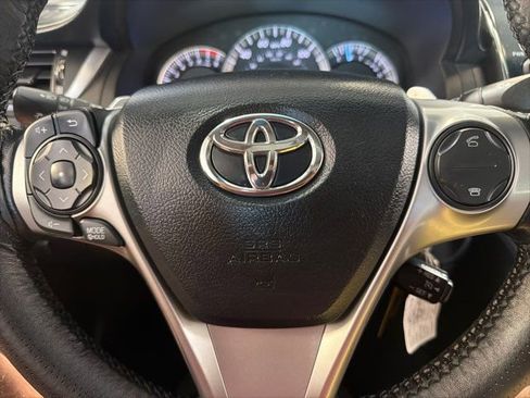 Used 2013 Toyota Camry SE image 23