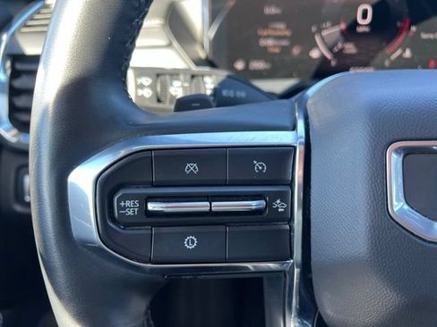 Used 2024 GMC Acadia Elevation FWD image 16