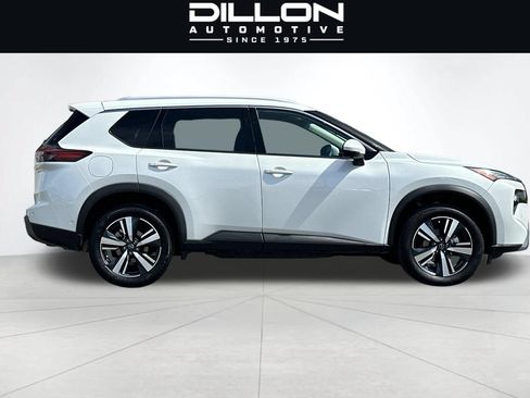Used 2026 Nissan Rogue SL AWD/4WD image 3