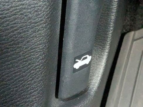 Used 2022 Mitsubishi Outlander ES image 31