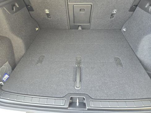 New 2026 Volvo XC40 B5 Plus w/ Protection Package Premier image 35