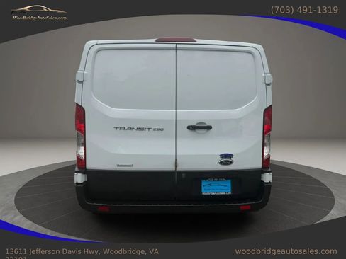 Used 2020 Ford Transit 250 Low Roof w/ Load Area Protection Package RWD image 4