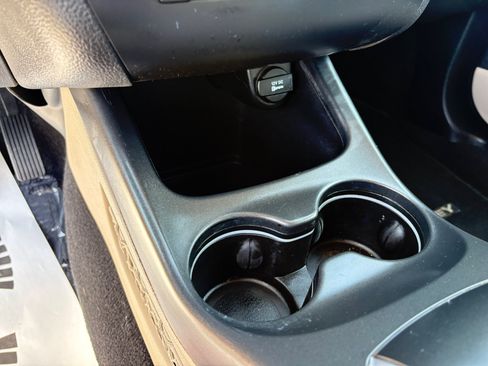 Used 2016 Dodge Journey SE w/ Flexible Seating Group FWD image 19