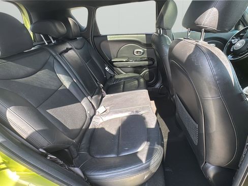 Used 2015 Kia Soul ! w/ Sun & Sound Package FWD image 14