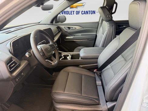 New 2027 Chevrolet Traverse LT w/ Midnight/Sport Edition FWD image 9