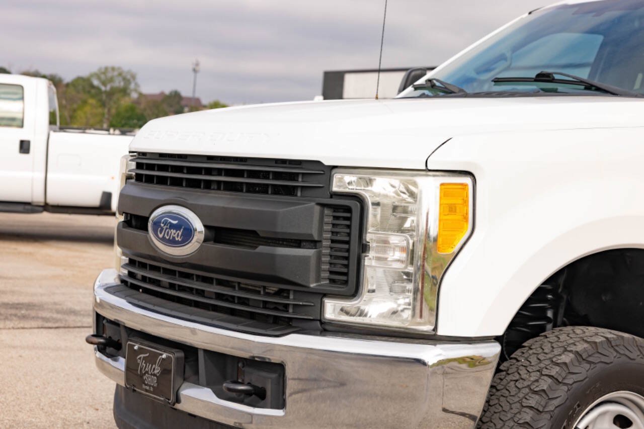 Used 2017 Ford F350 XL w/ Power Equipment Group AWD/4WD image 25
