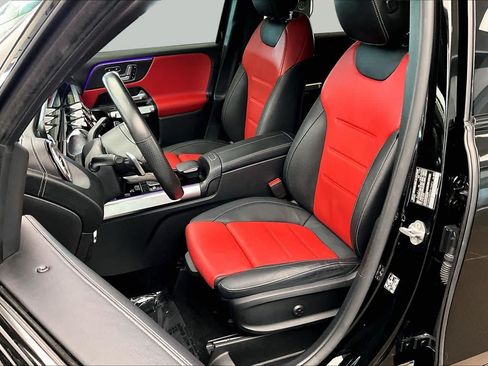 Used 2022 Mercedes-Benz GLB 250 image 8