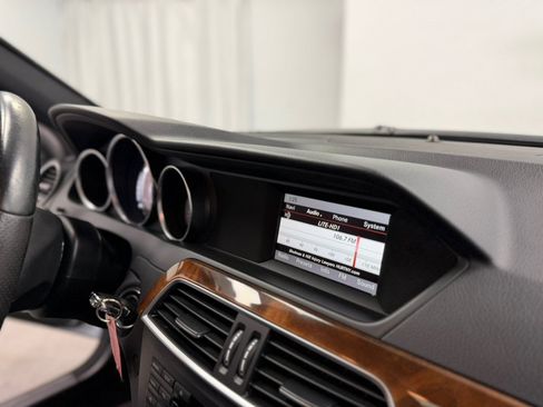 Used 2013 Mercedes-Benz C 300 4MATIC Sedan image 76