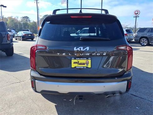 Used 2024 Kia Telluride S w/ S Sunroof Package image 3