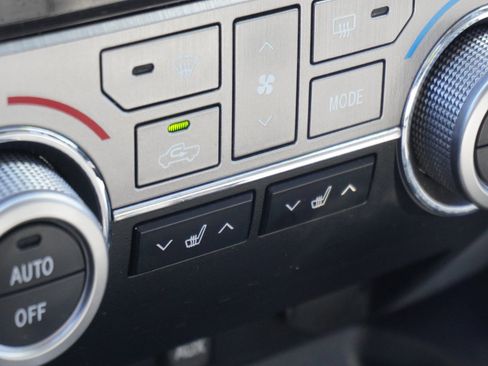 Used 2017 Toyota Tundra Limited image 24